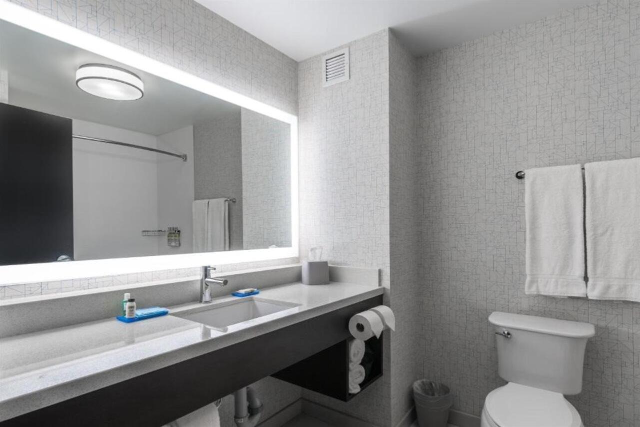 Holiday Inn Express & Suites Kelowna - East By Ihg Eksteriør bilde