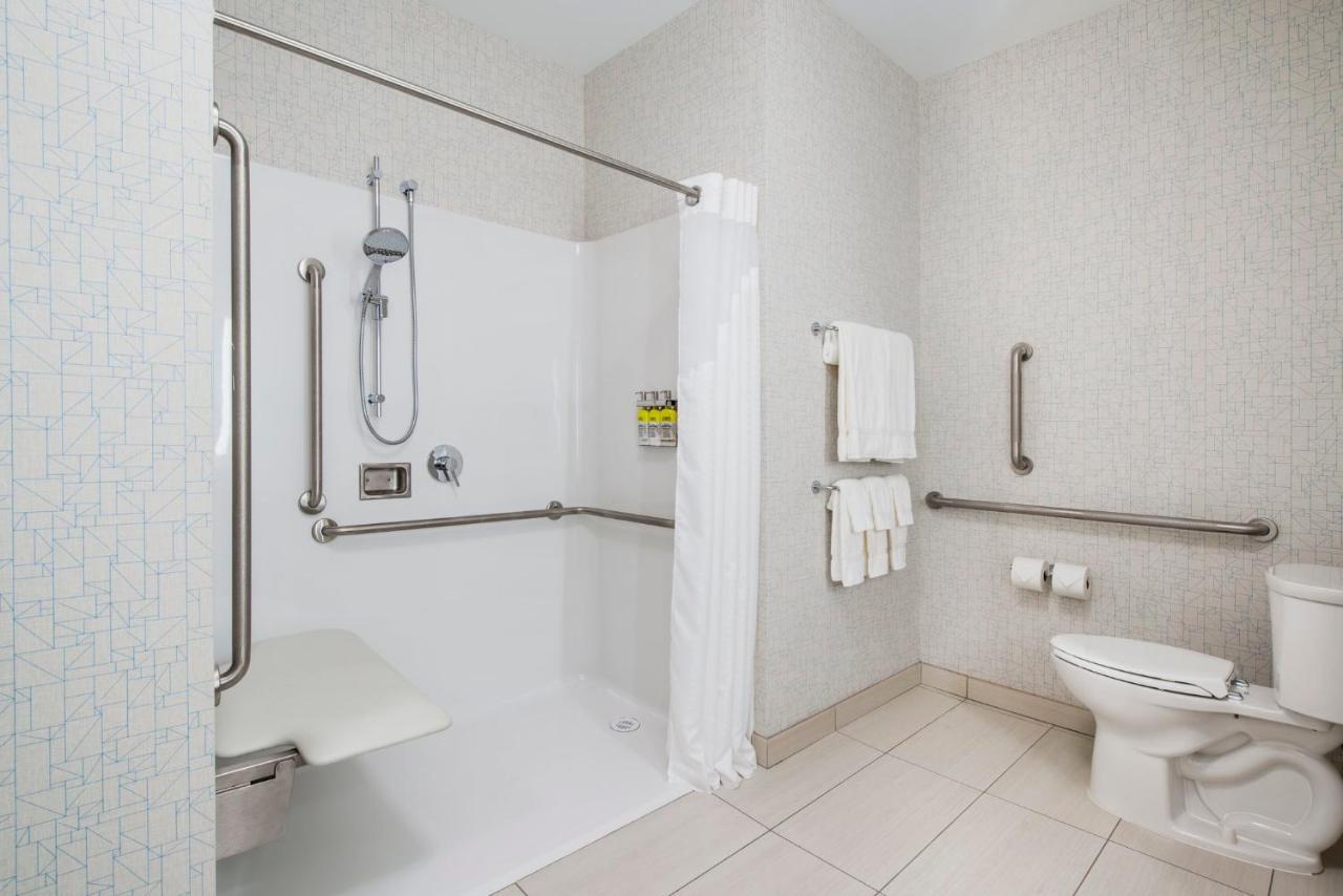 Holiday Inn Express & Suites Kelowna - East By Ihg Eksteriør bilde