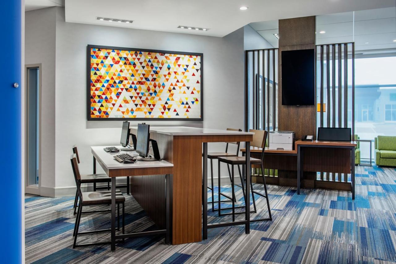 Holiday Inn Express & Suites Kelowna - East By Ihg Eksteriør bilde