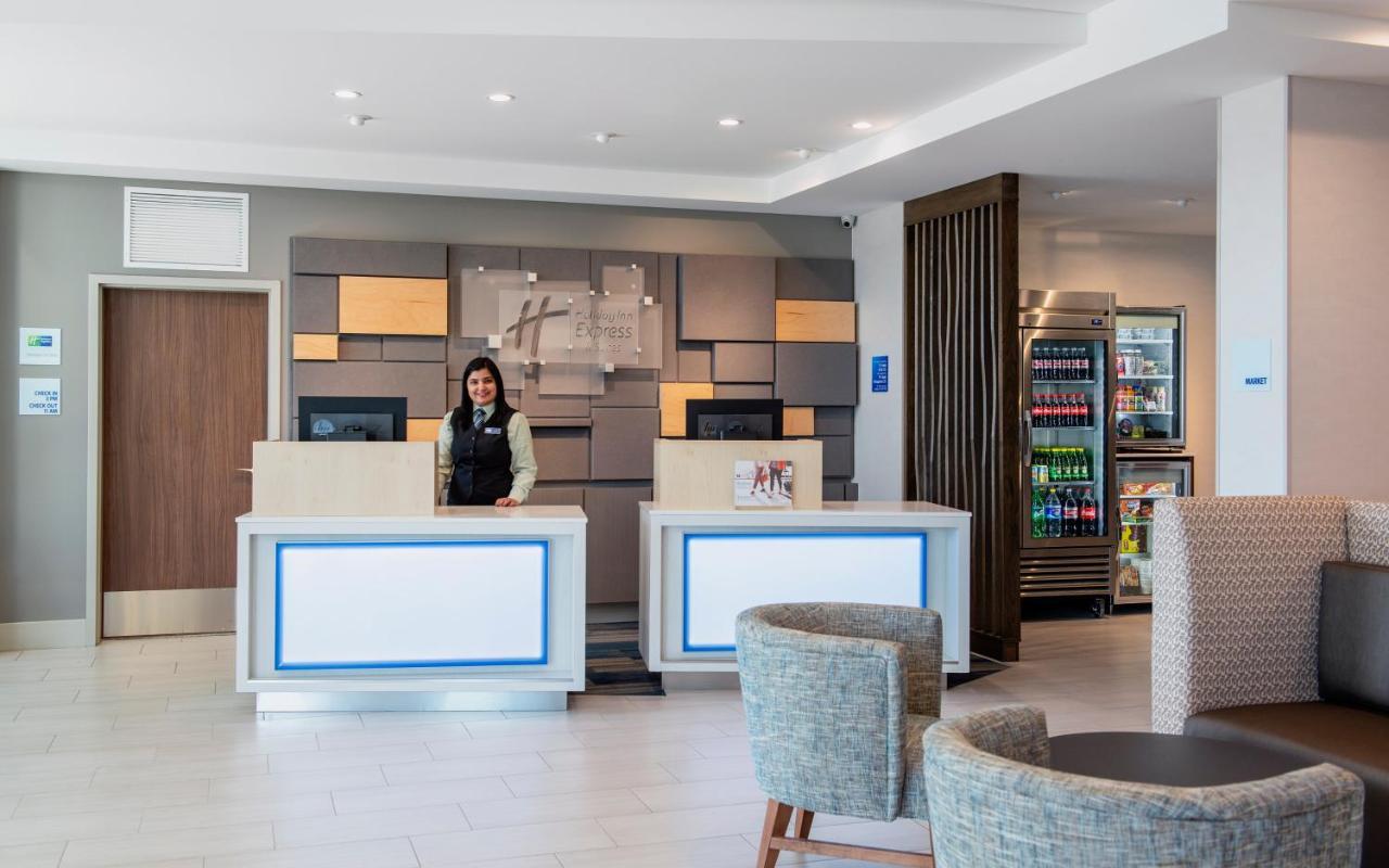 Holiday Inn Express & Suites Kelowna - East By Ihg Eksteriør bilde