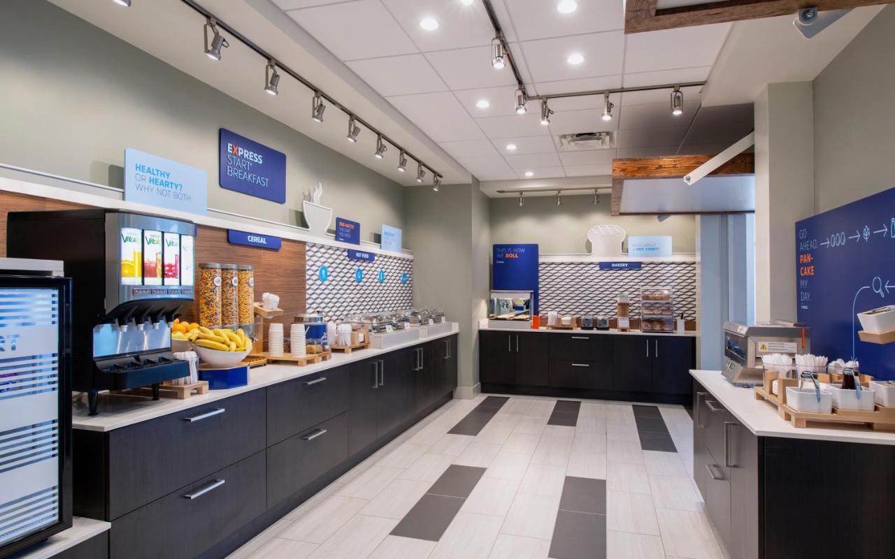 Holiday Inn Express & Suites Kelowna - East By Ihg Eksteriør bilde