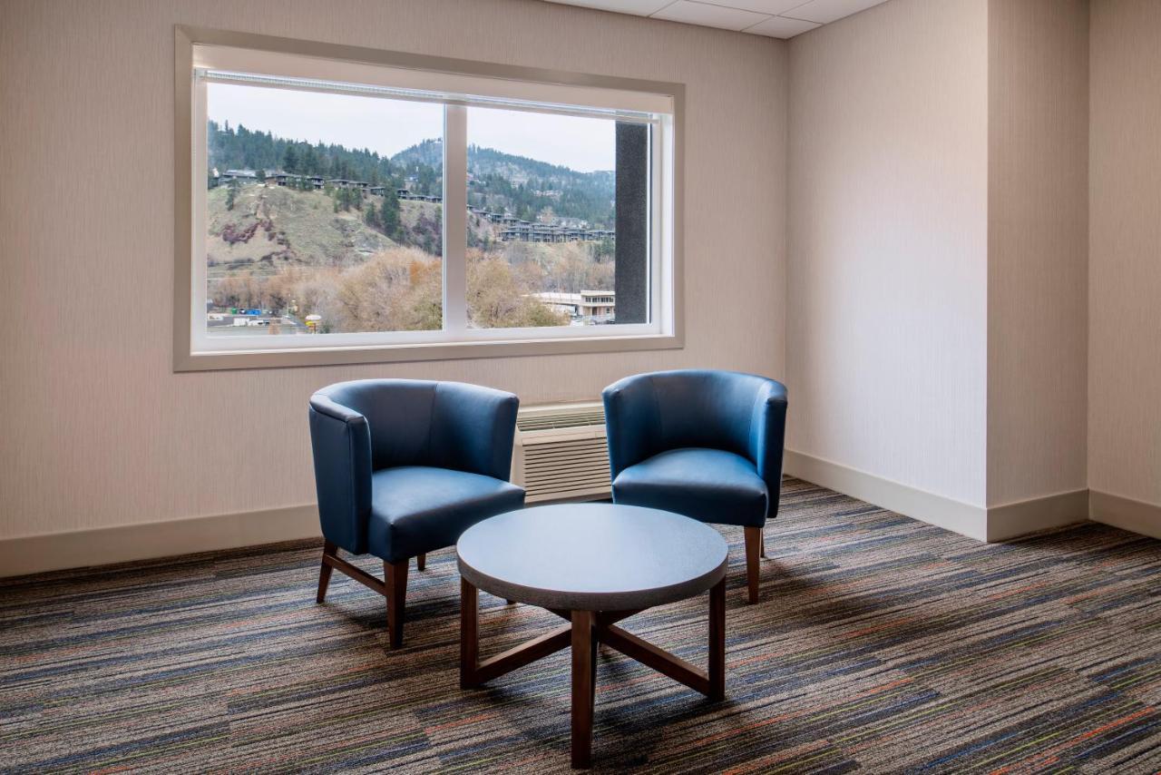 Holiday Inn Express & Suites Kelowna - East By Ihg Eksteriør bilde