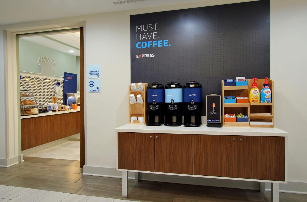 Holiday Inn Express & Suites Kelowna - East By Ihg Eksteriør bilde